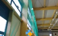  Zabezpieczenie okien i ścian na salach gimnastycznych i halach sportowych